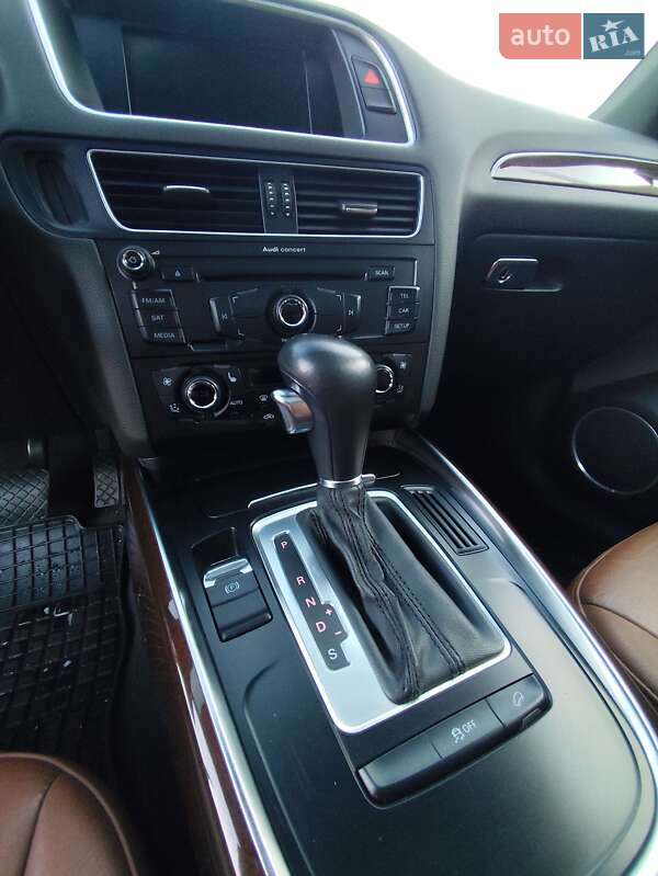 Внедорожник / Кроссовер Audi Q5 2012 в Чернигове