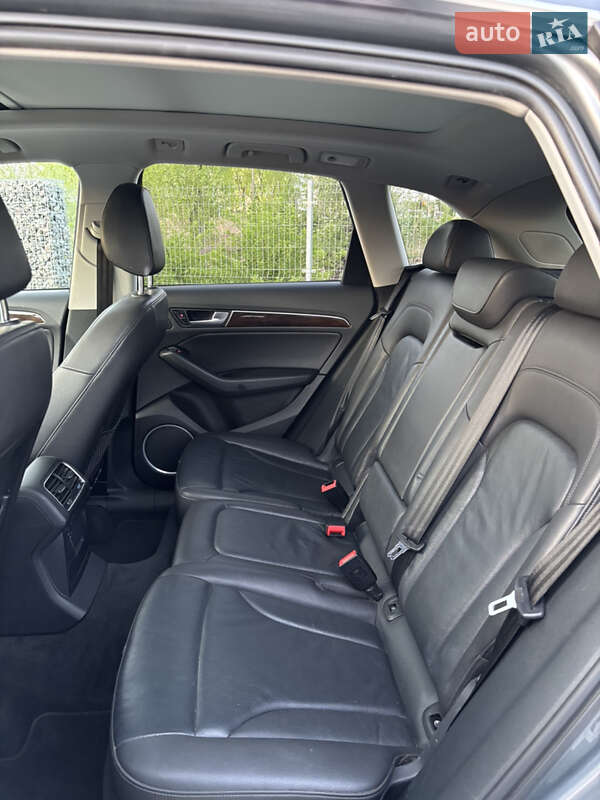 Внедорожник / Кроссовер Audi Q5 2015 в Самборе