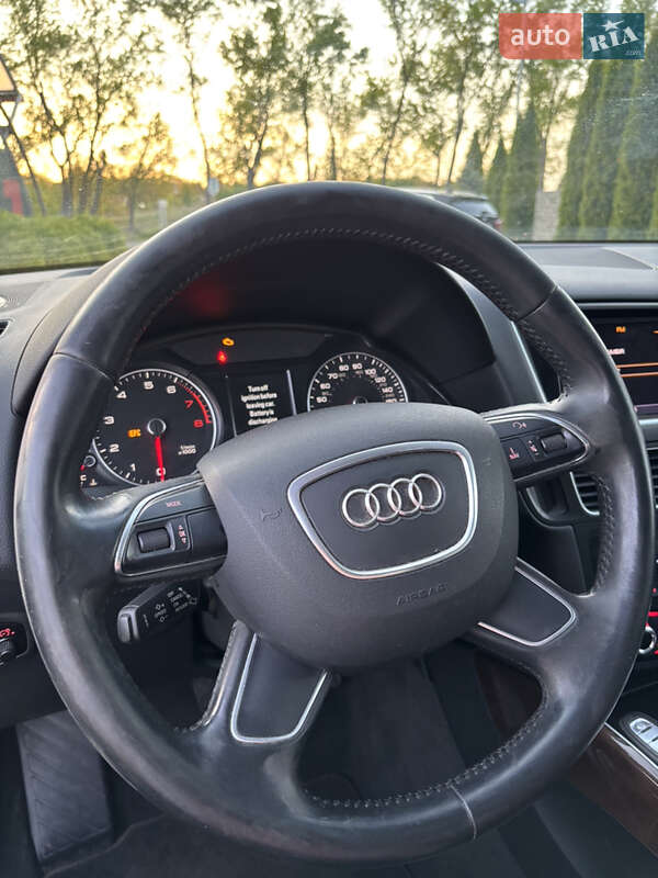 Внедорожник / Кроссовер Audi Q5 2015 в Самборе