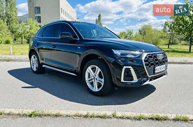 Внедорожник / Кроссовер Audi Q5 2023 в 