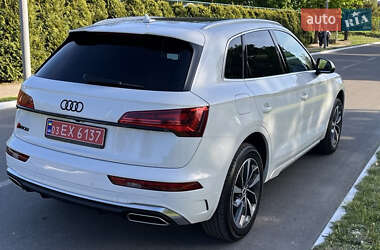 Внедорожник / Кроссовер Audi Q5 2021 в Луцке