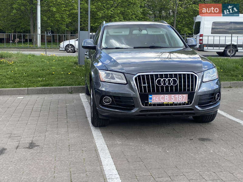 Позашляховик / Кросовер Audi Q5 2016 в 