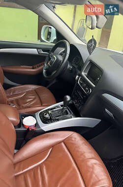 Внедорожник / Кроссовер Audi Q5 2011 в 