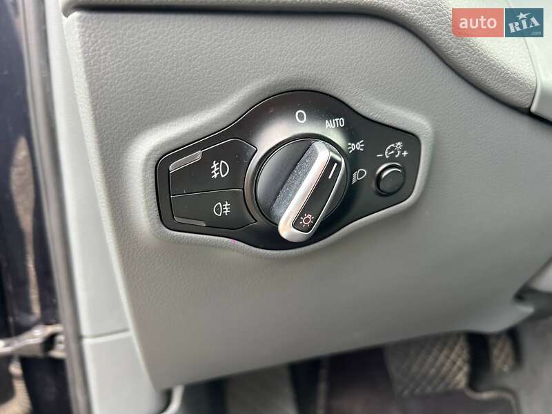 Внедорожник / Кроссовер Audi Q5 2015 в Киеве