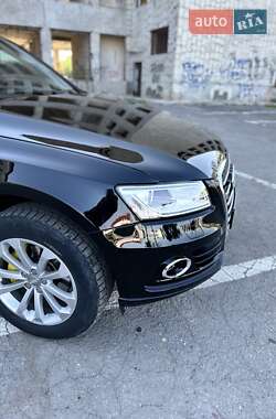 Внедорожник / Кроссовер Audi Q5 2015 в 