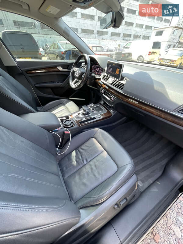 Внедорожник / Кроссовер Audi Q5 2018 в Киеве фото 5 Внедорожник / Кроссовер Audi Q5 2018 в Киеве