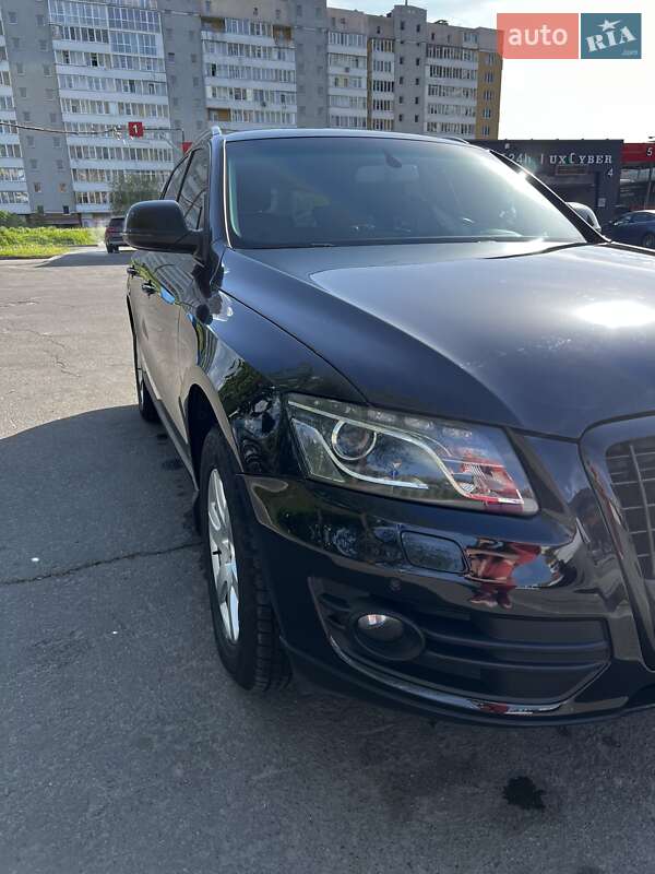 Внедорожник / Кроссовер Audi Q5 2011 в Львове