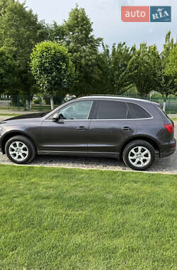 Внедорожник / Кроссовер Audi Q5 2010 в 