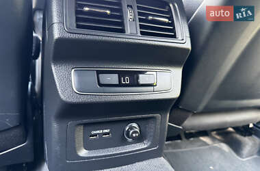 Внедорожник / Кроссовер Audi Q5 2021 в 