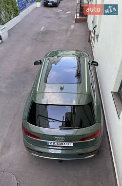 Внедорожник / Кроссовер Audi Q5 2021 в 