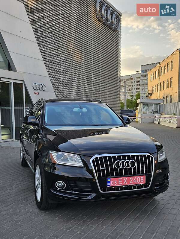 Внедорожник / Кроссовер Audi Q5 2016 в 