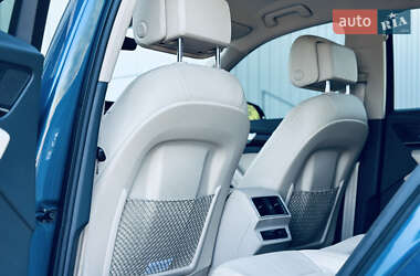 Внедорожник / Кроссовер Audi Q5 2018 в 