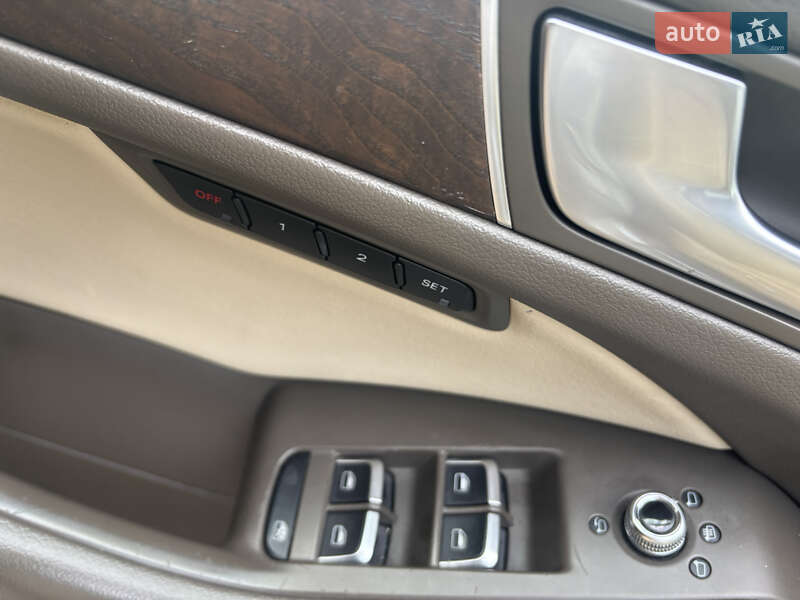 Позашляховик / Кросовер Audi Q5 2013 в Стрию