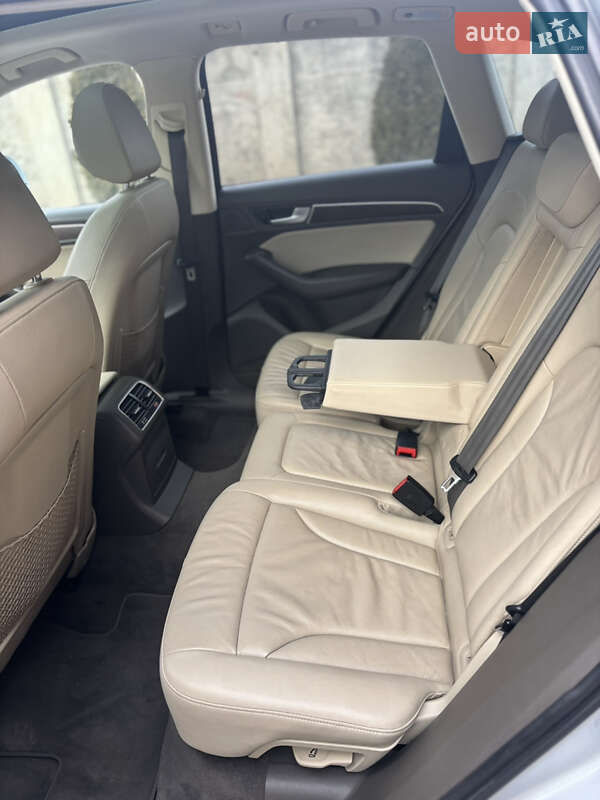 Позашляховик / Кросовер Audi Q5 2013 в Стрию
