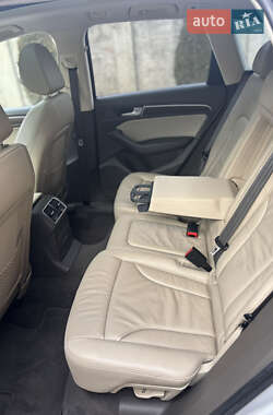 Внедорожник / Кроссовер Audi Q5 2013 в 