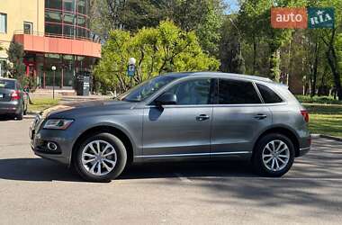 Внедорожник / Кроссовер Audi Q5 2015 в 