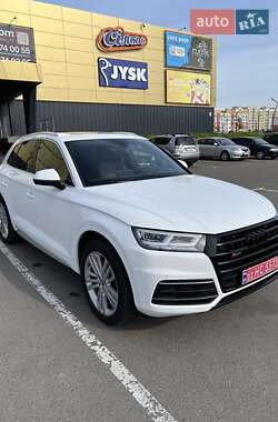 Позашляховик / Кросовер Audi Q5 2019 в 
