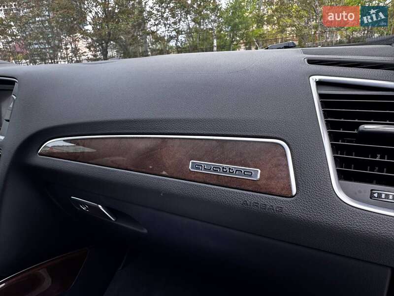 Позашляховик / Кросовер Audi Q5 2015 в Дніпрі