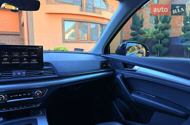 Внедорожник / Кроссовер Audi Q5 2022 в 