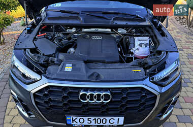 Внедорожник / Кроссовер Audi Q5 2022 в 