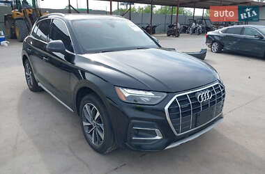 Внедорожник / Кроссовер Audi Q5 2021 в 