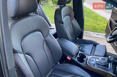 Внедорожник / Кроссовер Audi Q5 2016 в 