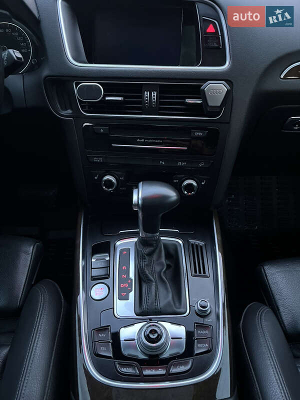 Внедорожник / Кроссовер Audi Q5 2015 в Киеве