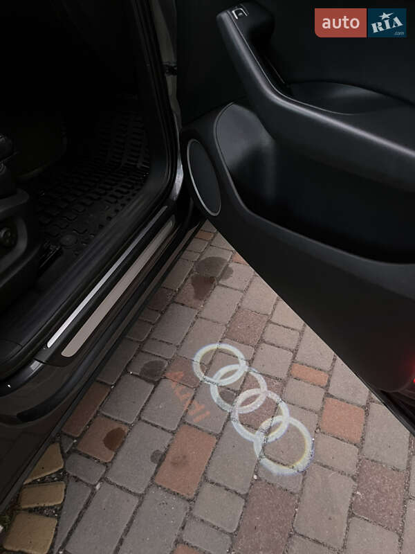 Внедорожник / Кроссовер Audi Q5 2015 в Киеве