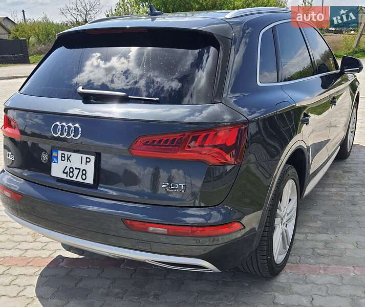 Внедорожник / Кроссовер Audi Q5 2018 в Костополе