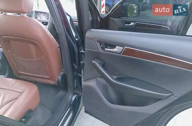 Позашляховик / Кросовер Audi Q5 2011 в 
