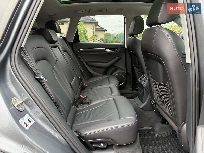 Позашляховик / Кросовер Audi Q5 2016 в Львові