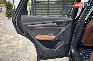 Внедорожник / Кроссовер Audi Q5 2021 в 