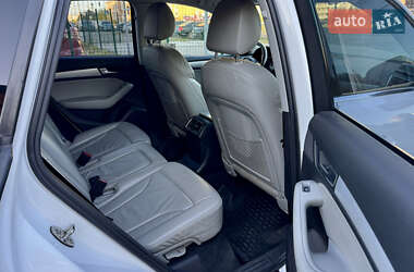 Позашляховик / Кросовер Audi Q5 2012 в 