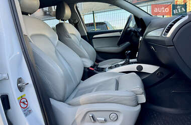 Позашляховик / Кросовер Audi Q5 2012 в 