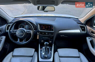 Позашляховик / Кросовер Audi Q5 2012 в 