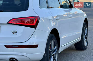 Позашляховик / Кросовер Audi Q5 2012 в 