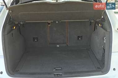 Внедорожник / Кроссовер Audi Q5 2012 в 