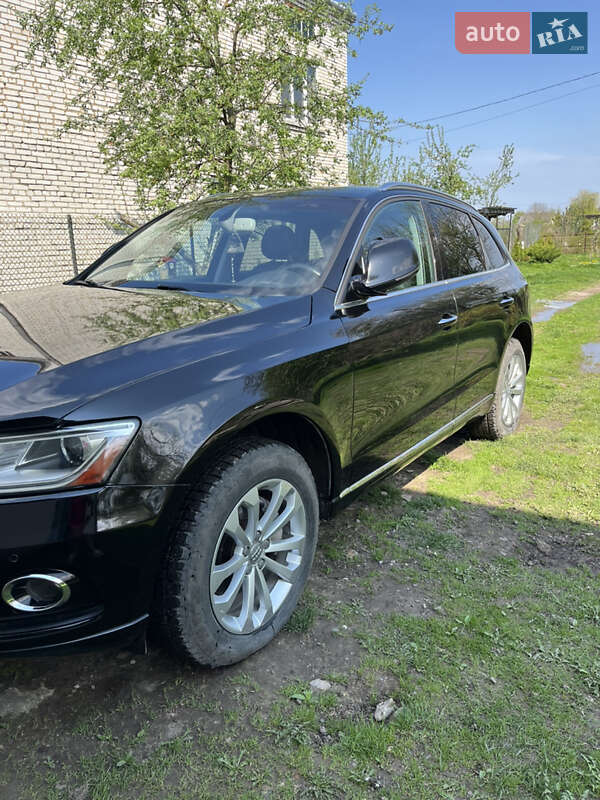 Внедорожник / Кроссовер Audi Q5 2015 в Городке