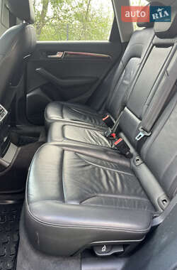 Внедорожник / Кроссовер Audi Q5 2015 в 