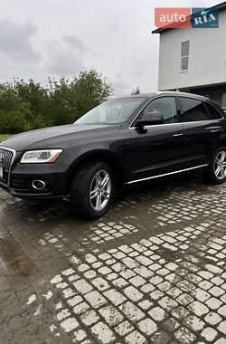 Позашляховик / Кросовер Audi Q5 2015 в 
