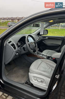 Позашляховик / Кросовер Audi Q5 2015 в 