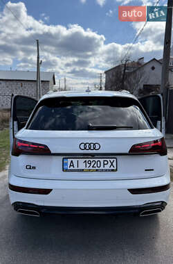 Внедорожник / Кроссовер Audi Q5 2022 в 