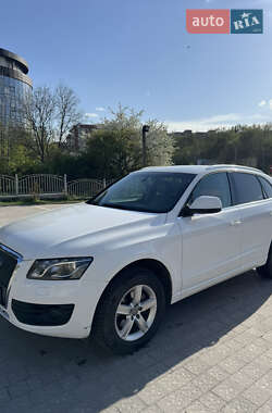 Внедорожник / Кроссовер Audi Q5 2011 в Тернополе