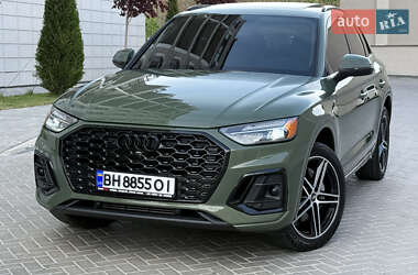 Позашляховик / Кросовер Audi Q5 2021 в 