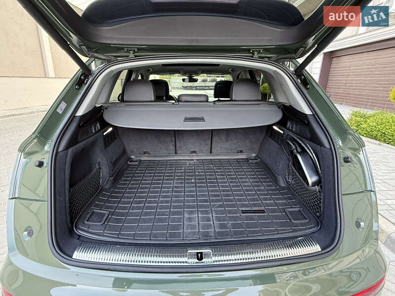 Внедорожник / Кроссовер Audi Q5 2021 в Одессе