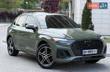 Позашляховик / Кросовер Audi Q5 2021 в 