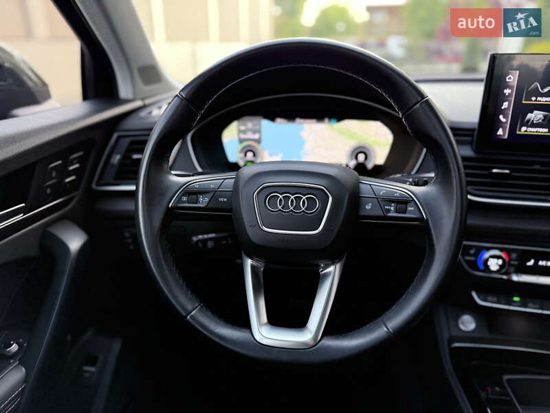 Внедорожник / Кроссовер Audi Q5 2021 в Одессе
