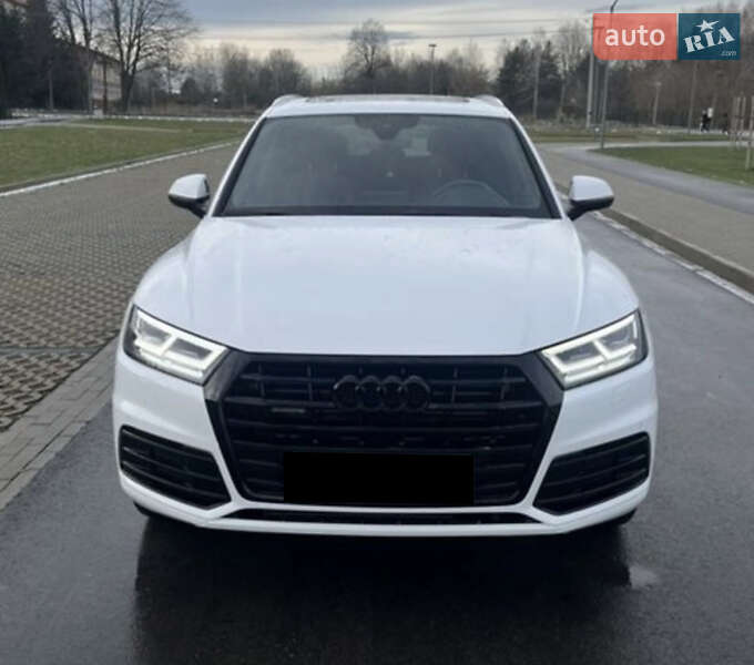 Внедорожник / Кроссовер Audi Q5 2017 в Золочеве
