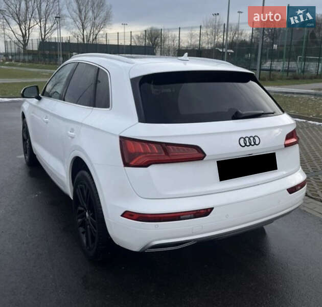 Внедорожник / Кроссовер Audi Q5 2017 в Золочеве