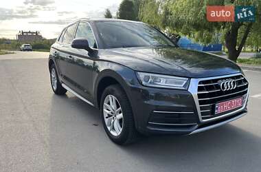 Позашляховик / Кросовер Audi Q5 2017 в 